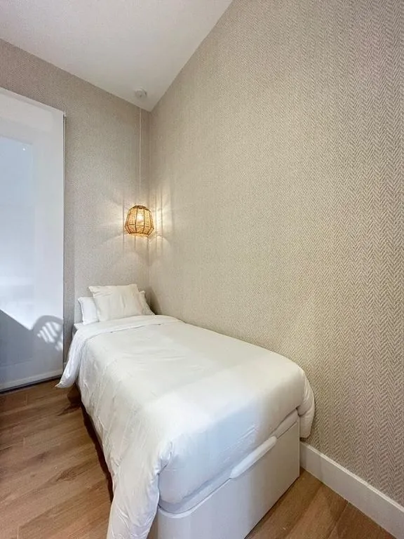 Chambres - Modern Flat with High-Quality Finish in Madrid