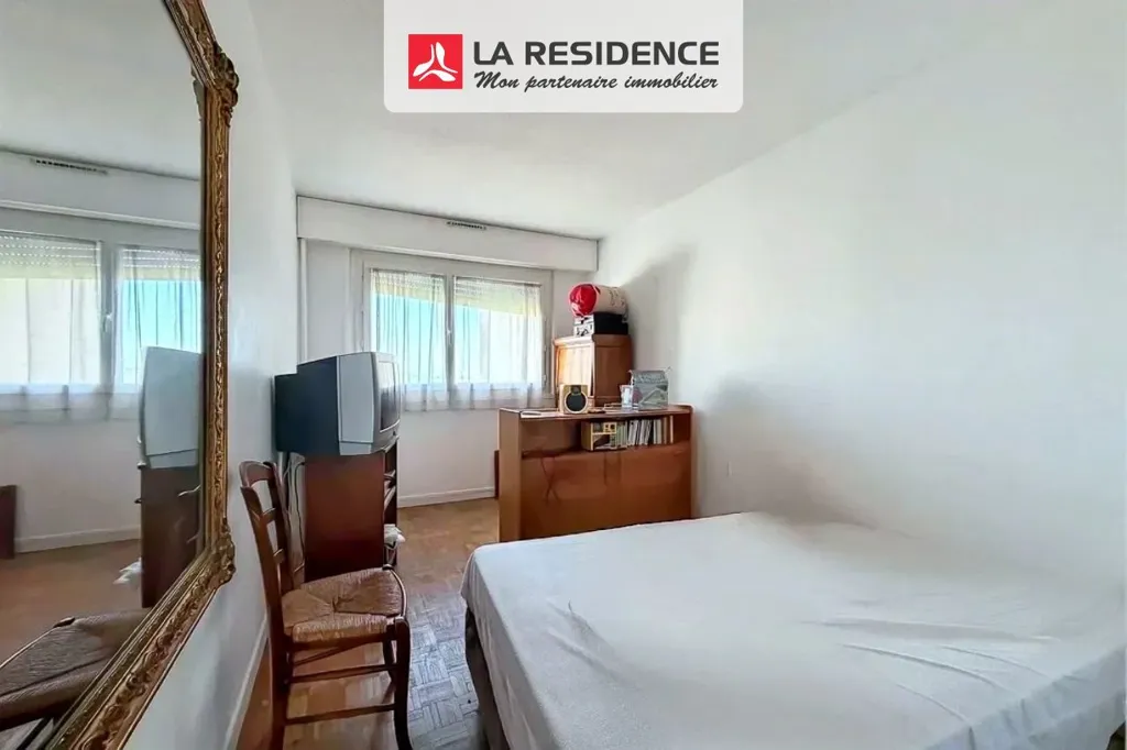 Magamistoad - Apartment with Balcony in Chatou