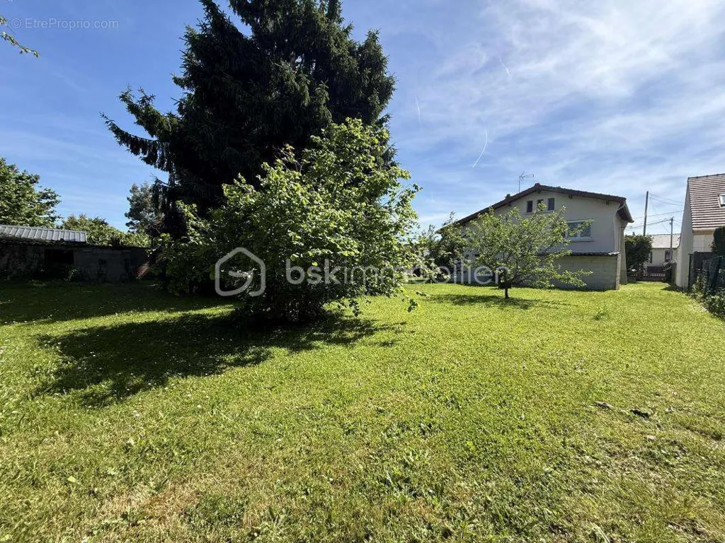 Jardin - Terrain à Bâtir Divisible à Pontault-Combault