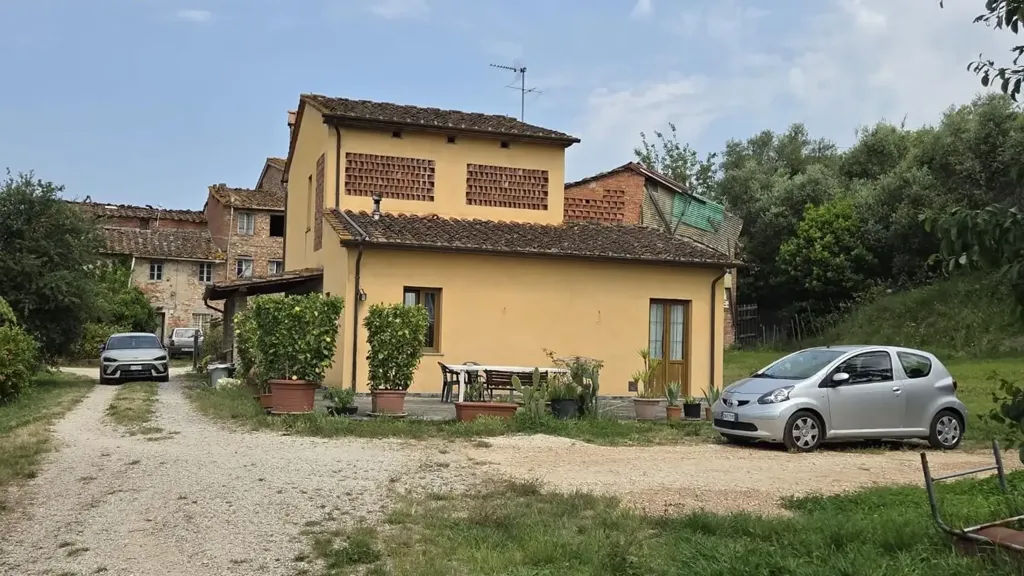 Välivaade - Rustic Villa with Garden in Montecarlo
