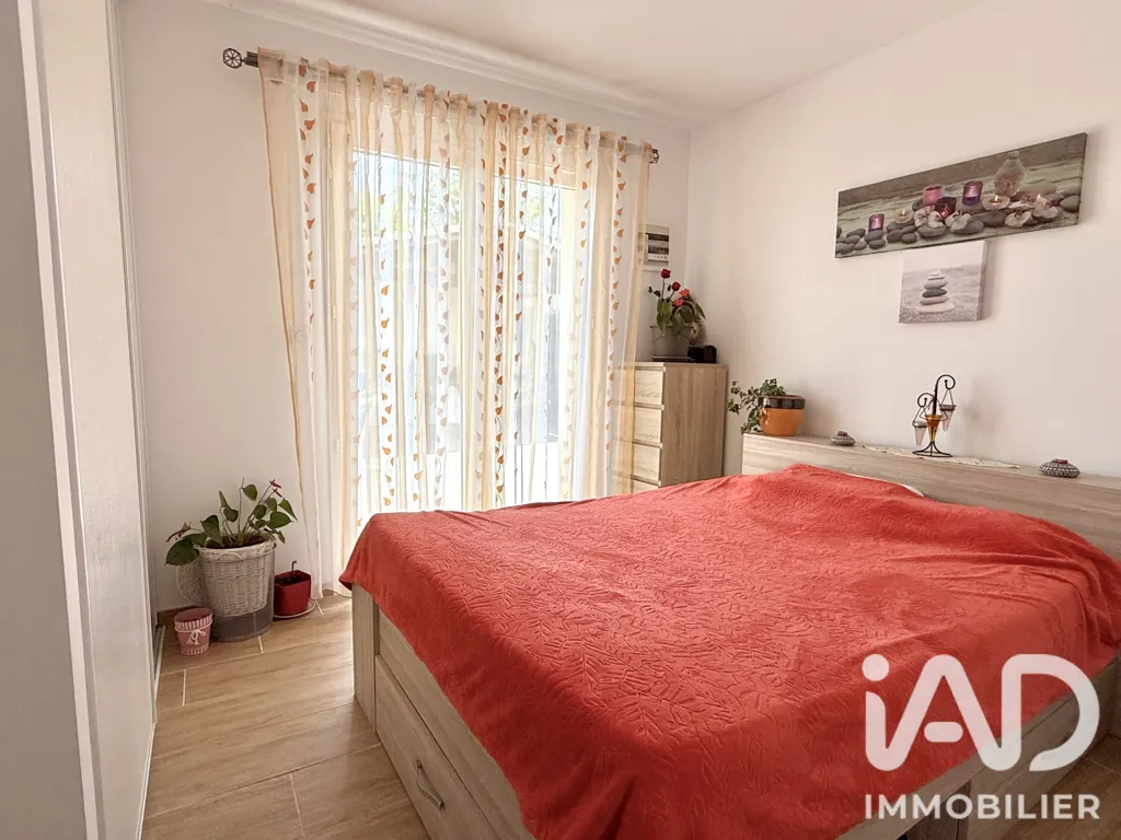 Magamistoad - Contemporary Flat-Plan House with Pool in Belin-Béliet