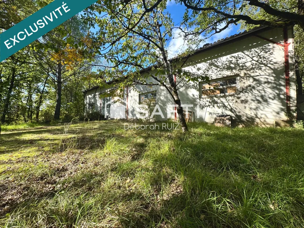 Giardino - House with Large Workshop in Quiet Area