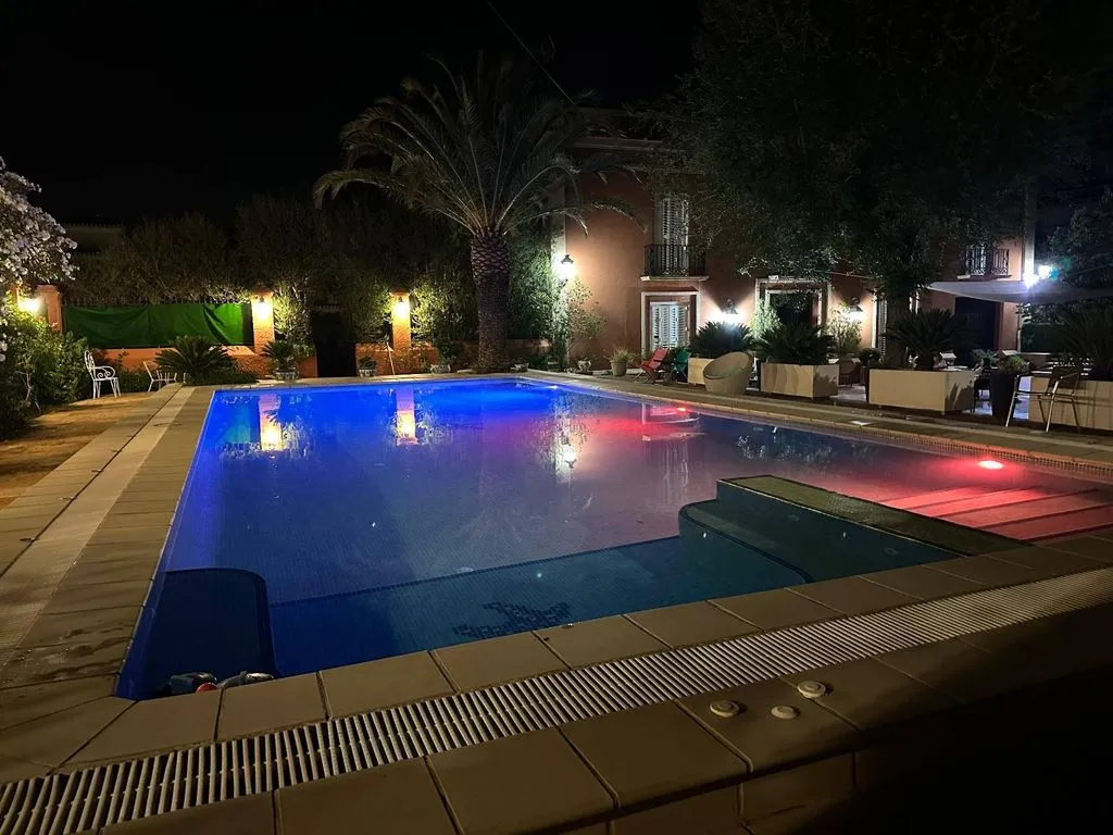 Pool - Historic Palatial House with Pool in Ogíjares