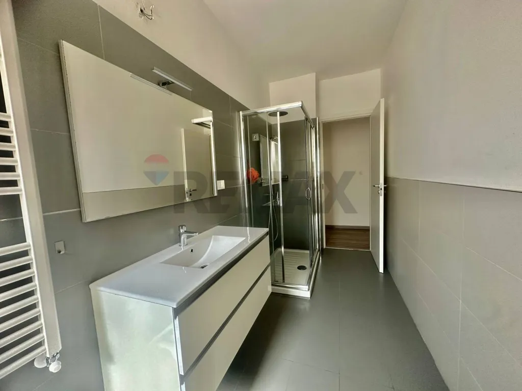 Vannitoad - Spacious Apartment with Balcony in Matera
