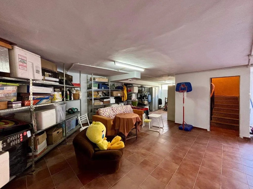Garage - Luxury Detached House with Garden in Daimús