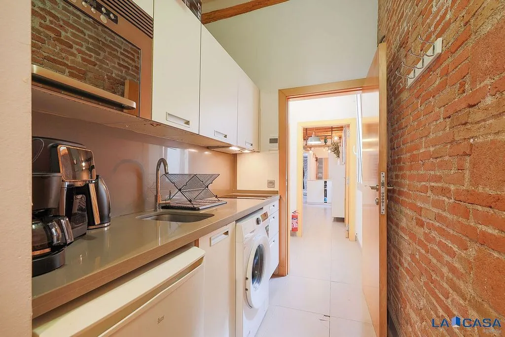 Köök - Reformed Flat with Balcony in El Raval