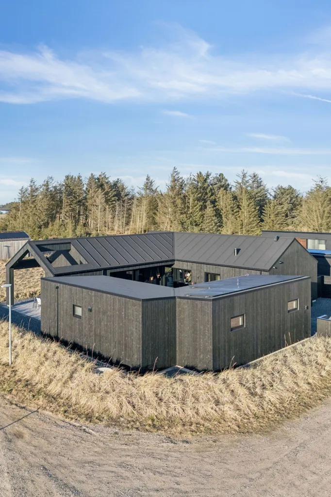4-toaline maja asukohas Løkken