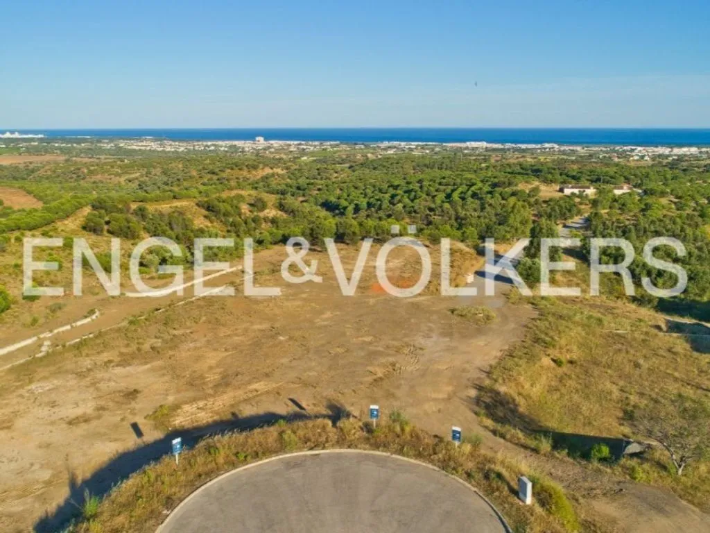 Õhuvaade - Approved Villa Plot in Monte Rei Golf Club, Algarve