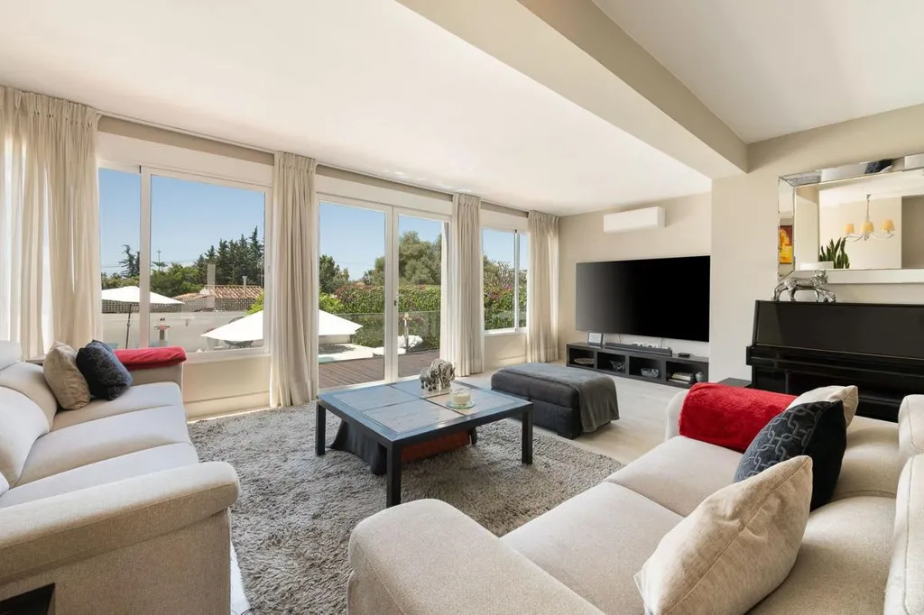 Séjour - Detached Villa with Private Pool in Río Real, Marbella