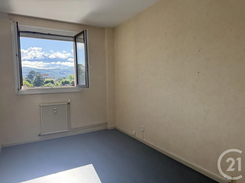 Pièces - Appartement 3 Pièces avec Vue Dégagée à Échirolles