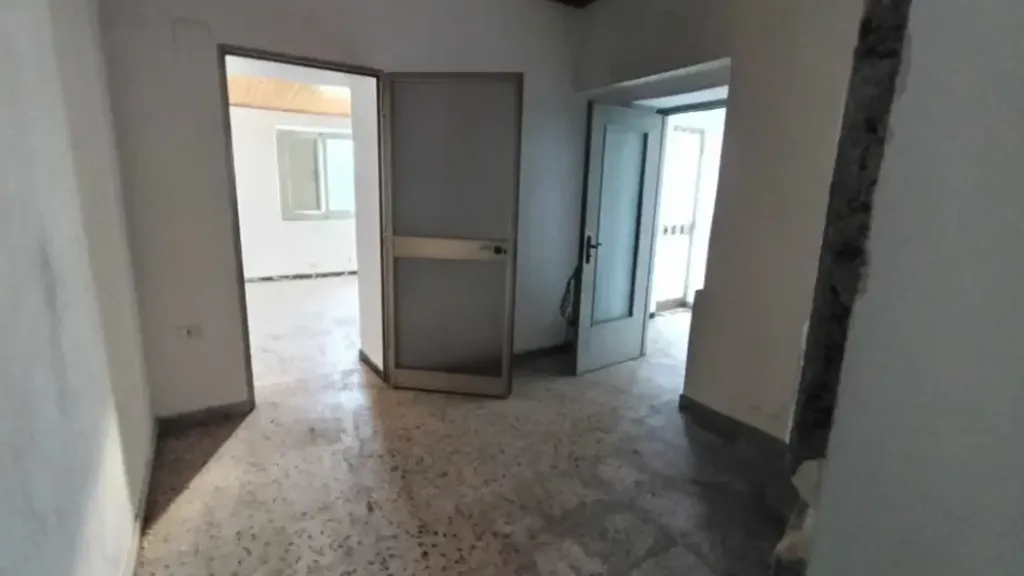 hallway_entrance
