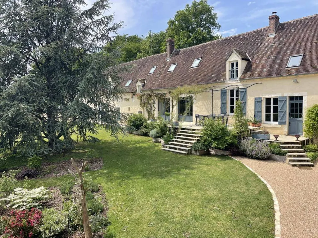 Õhuvaade - 18th-Century Property with Pool in Nogent le Rotrou