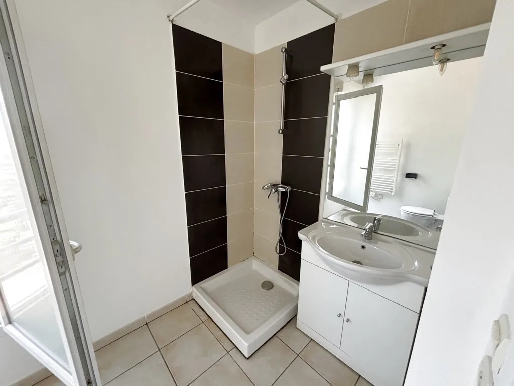 Salles de bain - Studio avec Balcon à La Seyne-sur-Mer