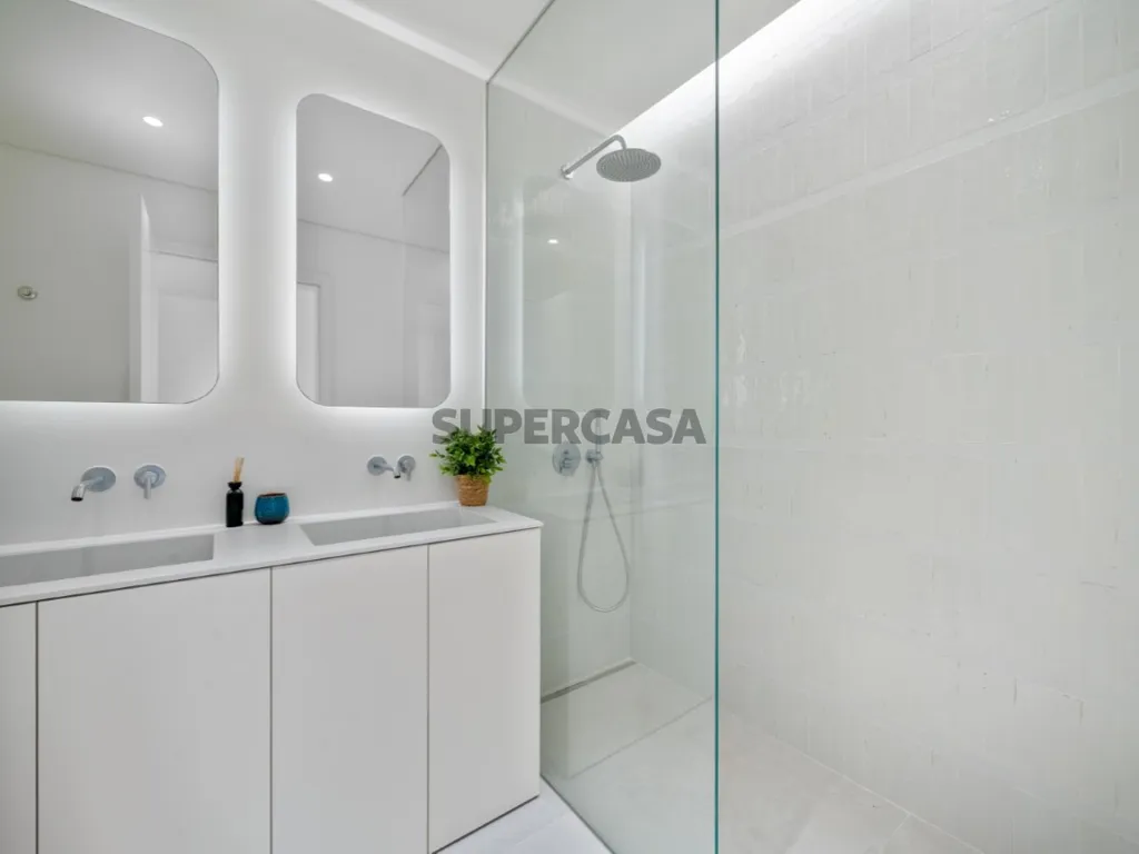 Bagni - Luxury 2-Bed Flat with Beachfront in Quarteira