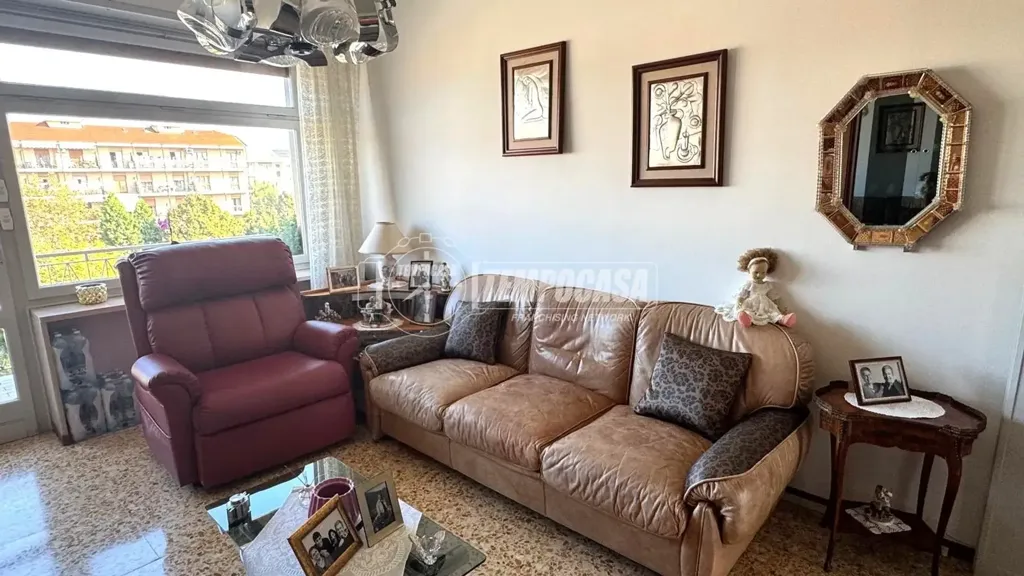 Elutuba - Rearranged Apartment with Balcony in Collegno