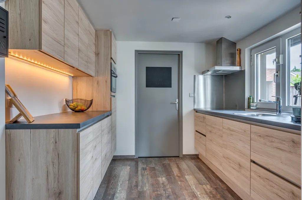 Cuisine - Modernised Two-Storey House with Garden in Reuver