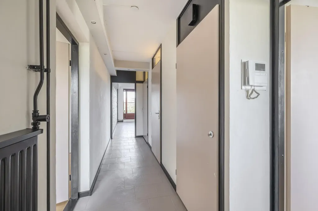 Entrée - Galerie Flat with Balcony in Zoetermeer