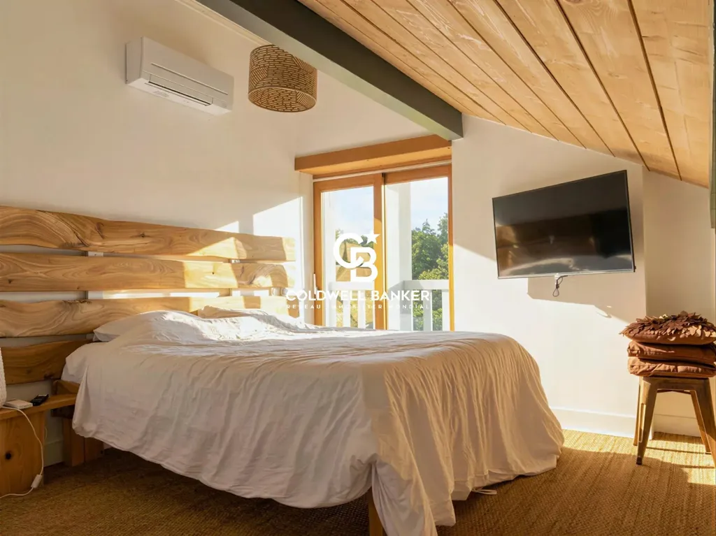 Chambres - Propriété avec Piscine et Jardin à TOSSE