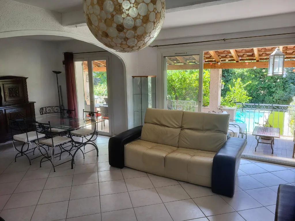 Elutuba - Luxury Villa with Mountain View in Toulon