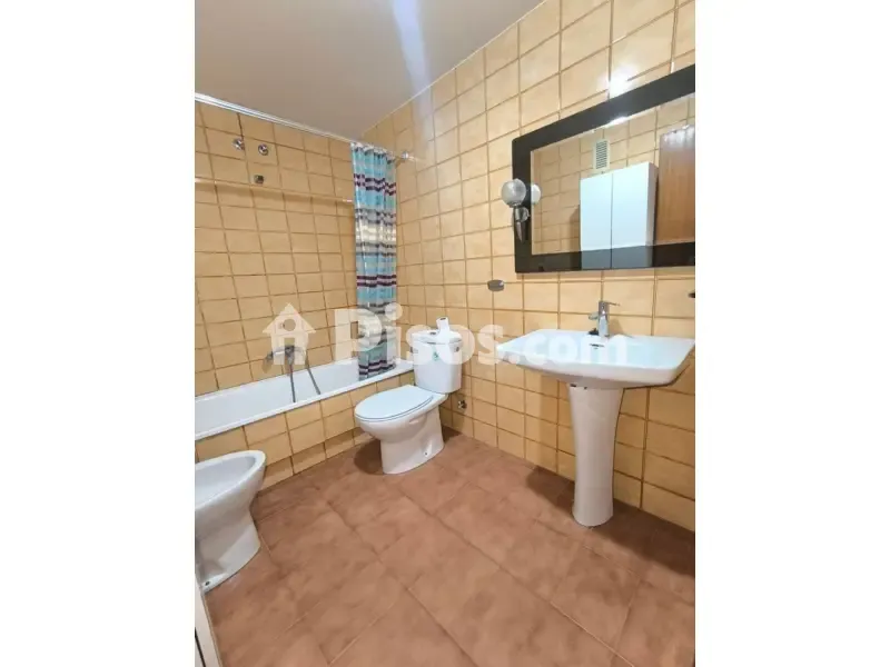 Vannitoad - Apartment with Balcony in Valencia