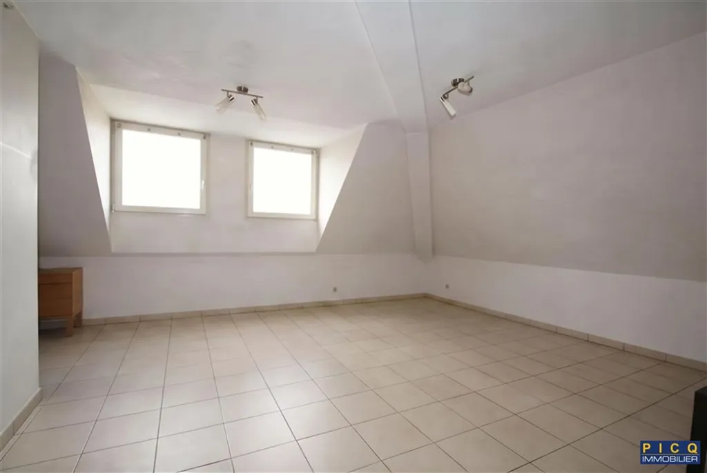 Pièces - Appartement Duplex Récemment Construit avec Ascenseur