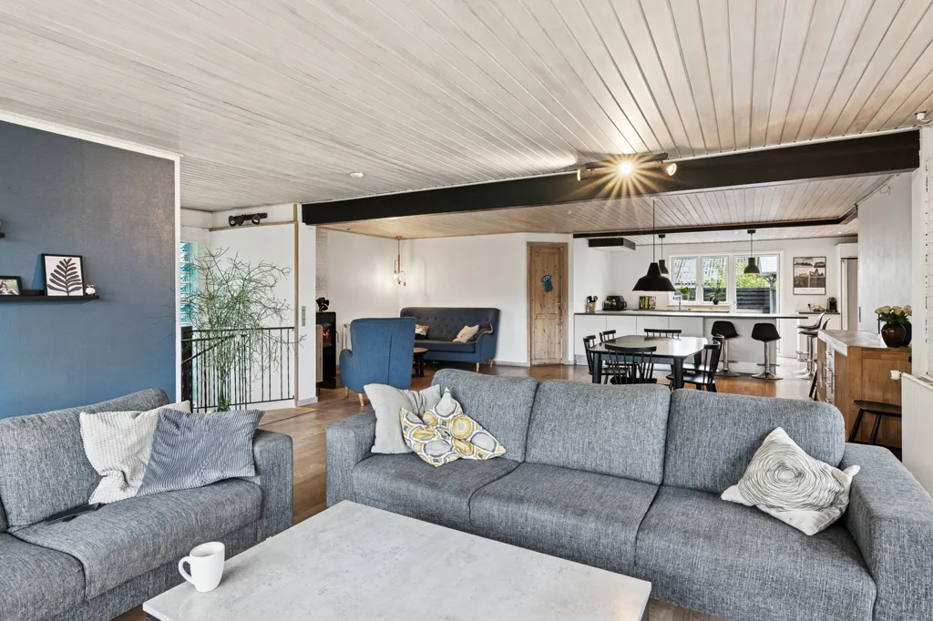Living Room - Maintained Family Villa in Viborg