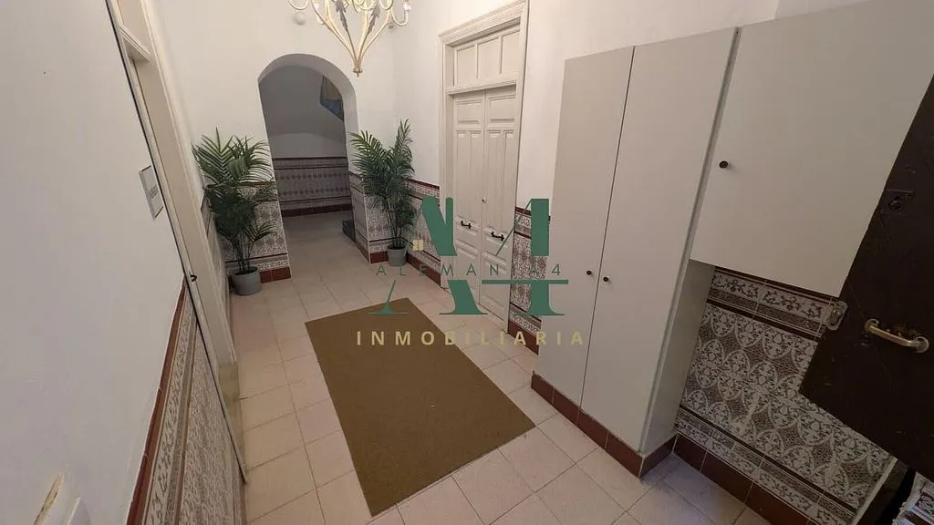 Esik - Furnished Flat with Air Conditioning in Cáceres