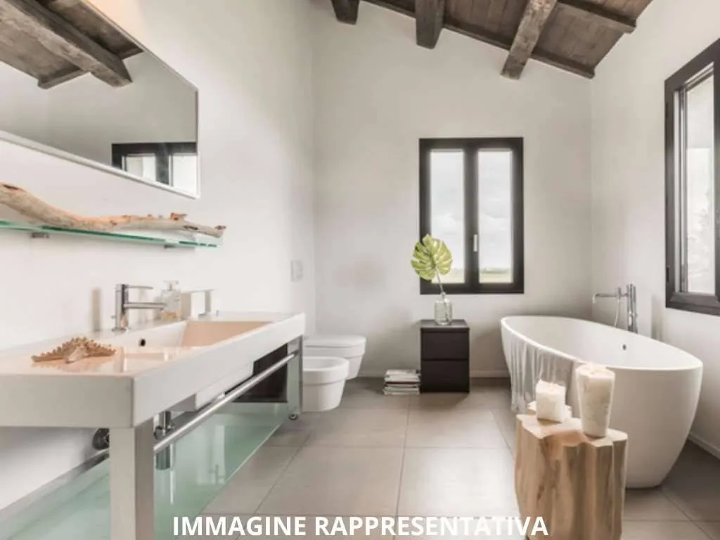 Salles de bain - Auctioned Apartment with Balcony in Cuorgnè