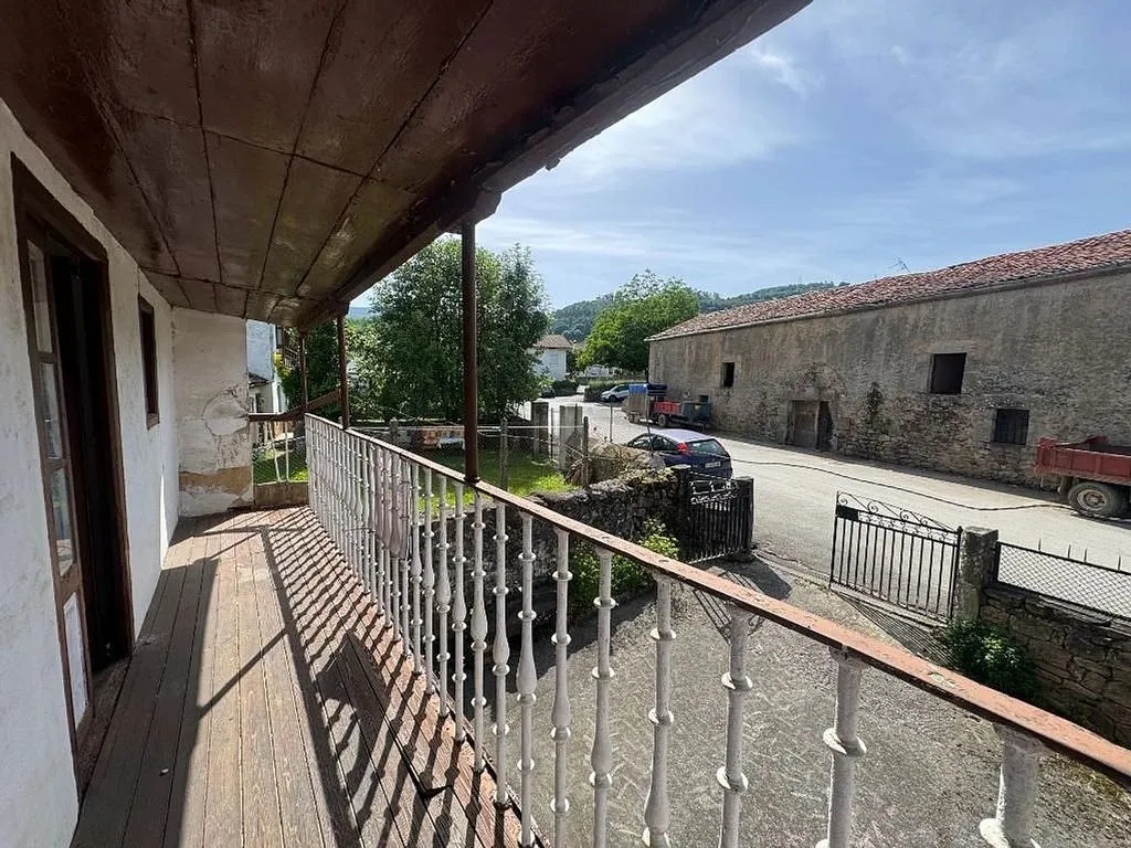 Rõdu - Traditional House with South View in Silio, Cantabria