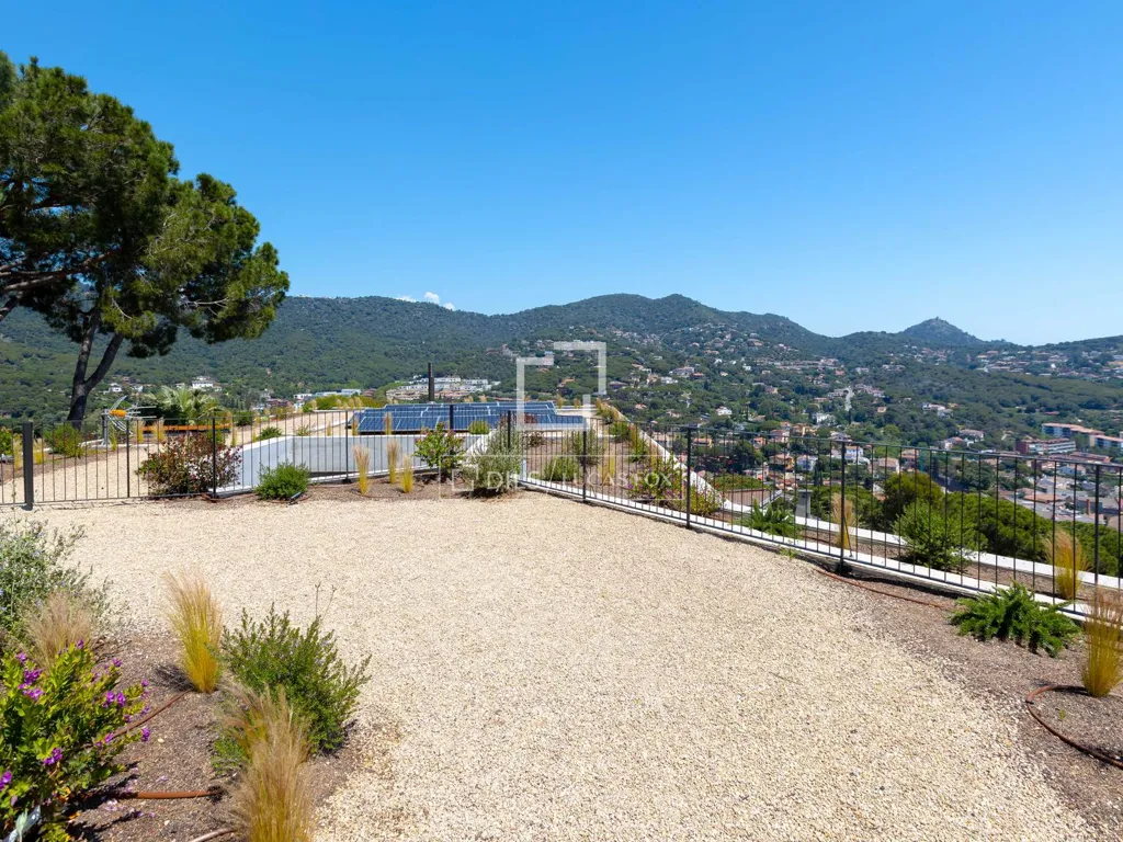 Terrass - New Build Villa with Sea View in Cabrils