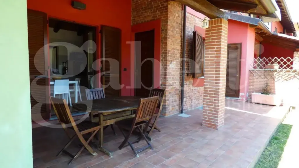 Terrasse - Rustic Villa with Private Garden in Cavour