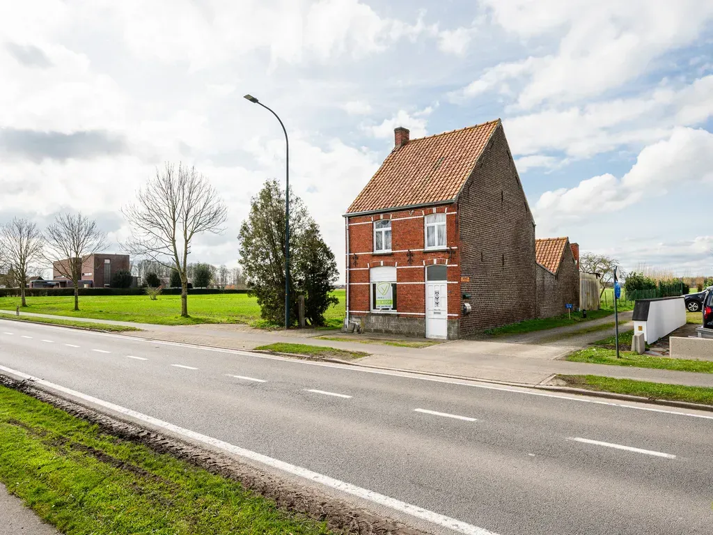 Välivaade - Renovatable House with Field View in Eeklo