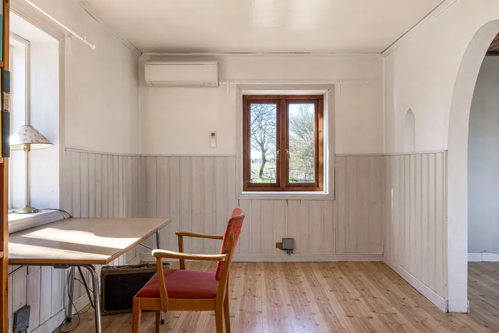 Kabinet - Divided Farm with Development Potential in Göstorp