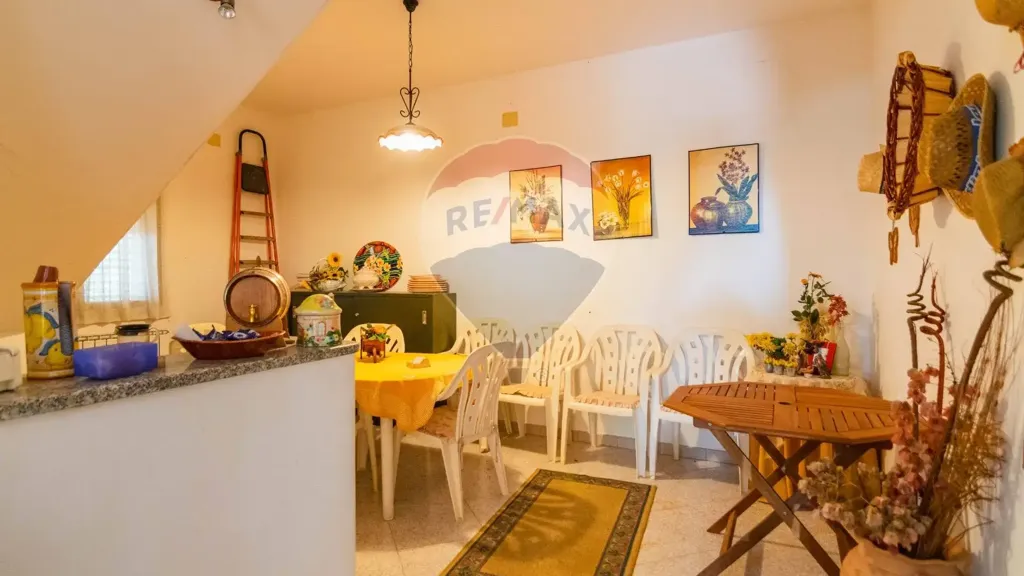 Salle à manger - Bifamiliar Villa with Garden in Caltanissetta