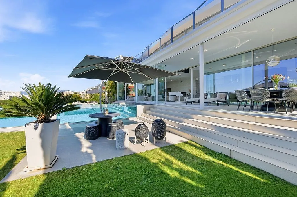 Piscine - Contemporary Chalet with Pool in Fuengirola