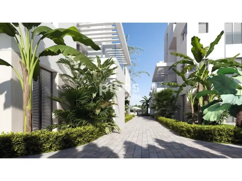 Modern Apartment with Golf Resort Access in Murcia