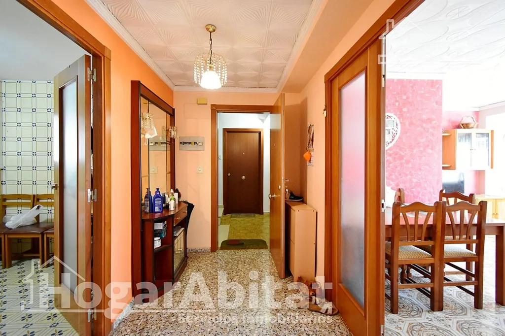 Söögituba - Spacious Flat with Balcony in Oliva