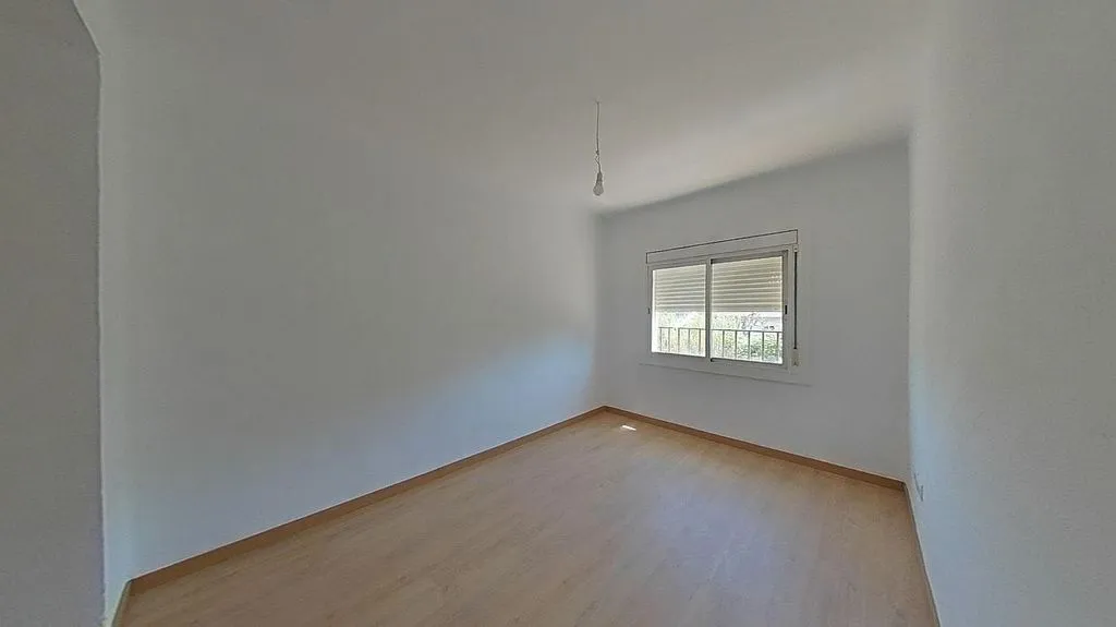 Toad - 3-Bedroom Apartment in Mollet del Vallès