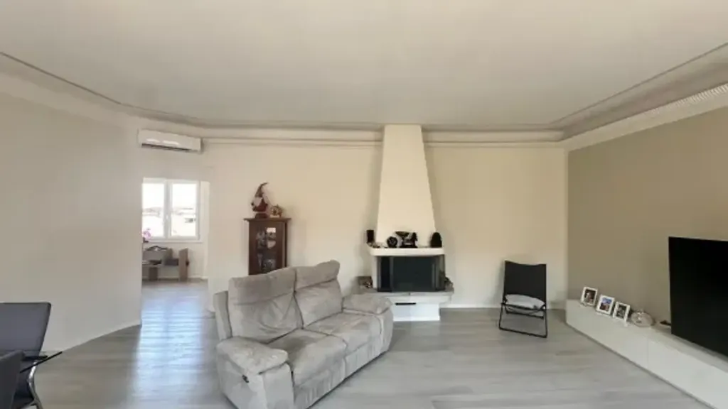 Soggiorno - Appartamento ristrutturato con terrazza a Galliate