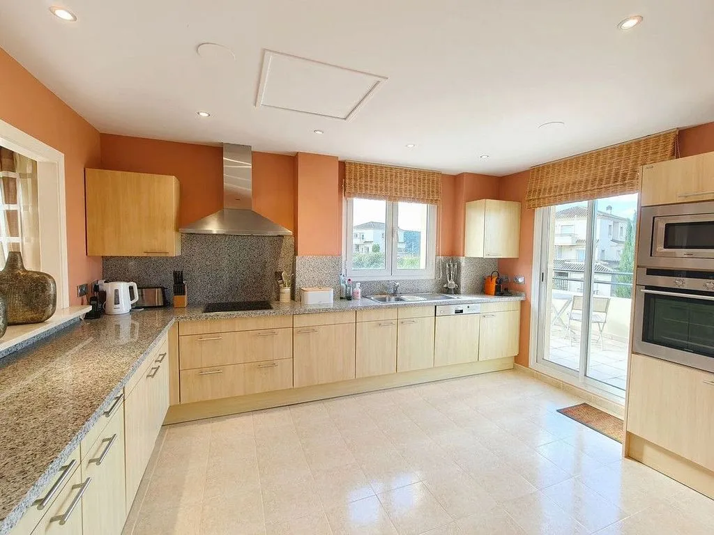 Cuisine - Duplex with Sea View and Pool in Sotogrande
