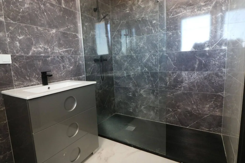 Salles de bain - Contemporary Villa with Pool in Los Balcones, Torrevieja