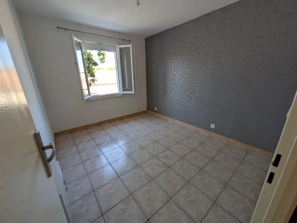 Stanze - Ground Floor House with Garden in Servian