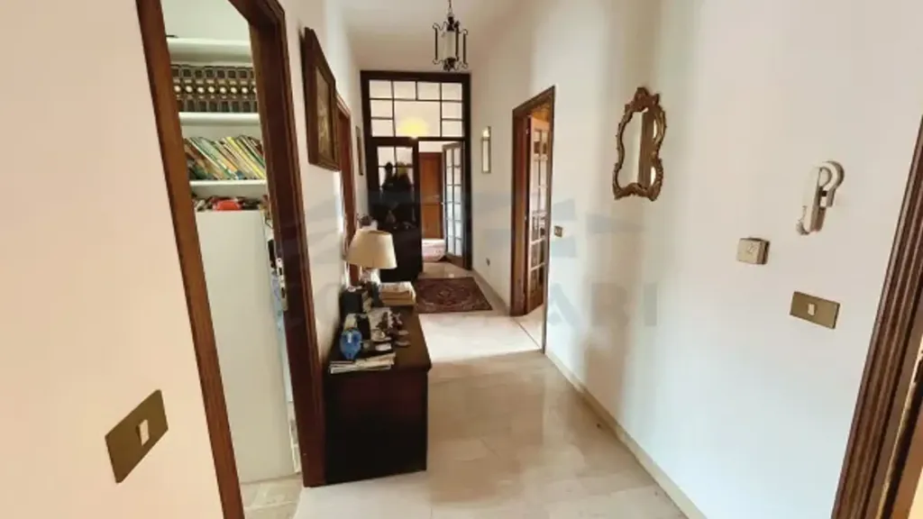 Esik - Spacious Apartment with Balcony in Massa Martana