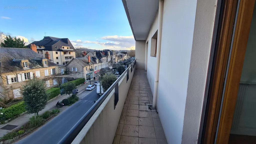 Rõdu - Apartment with Corrèze View in Pont Cardinal