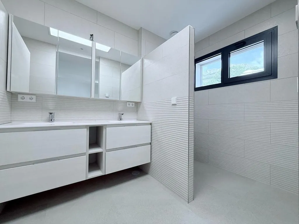 Salles de bain - Luxury Villa with Pool in Altea Golf