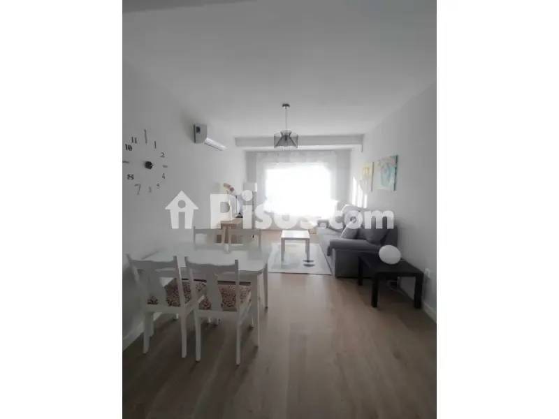 Salle à manger - Reformed Flat with Balcony in Calle Sol