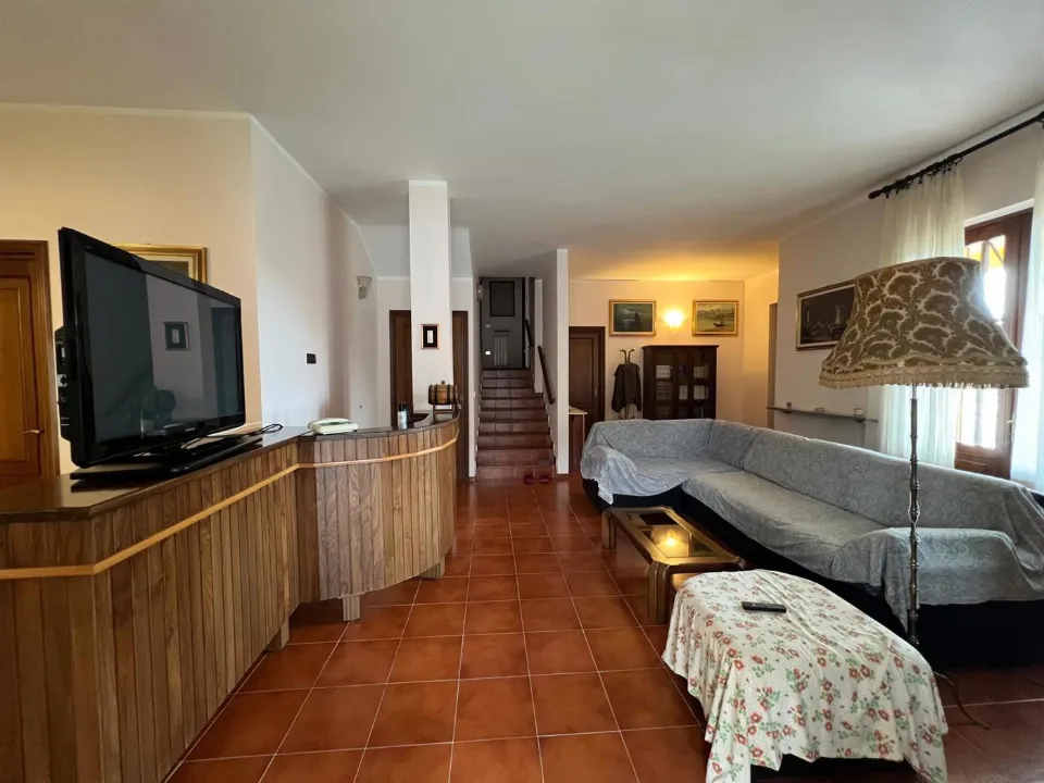 Living Room - Independent Villa with Garden in Mortara
