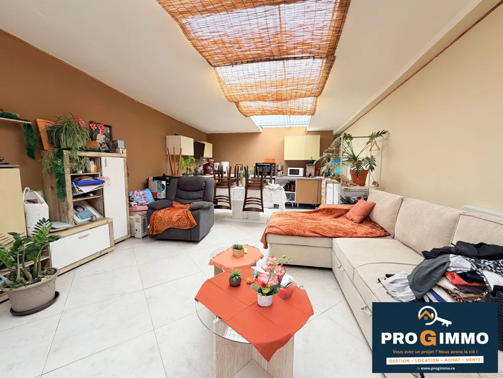 Living Room - Flexible House with Two Terraces in Le Tampon