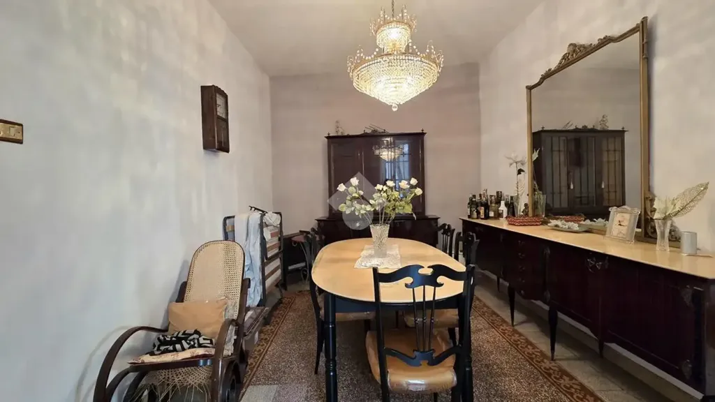Salle à manger - Three-Bedroom Apartment with Terrace in Naples