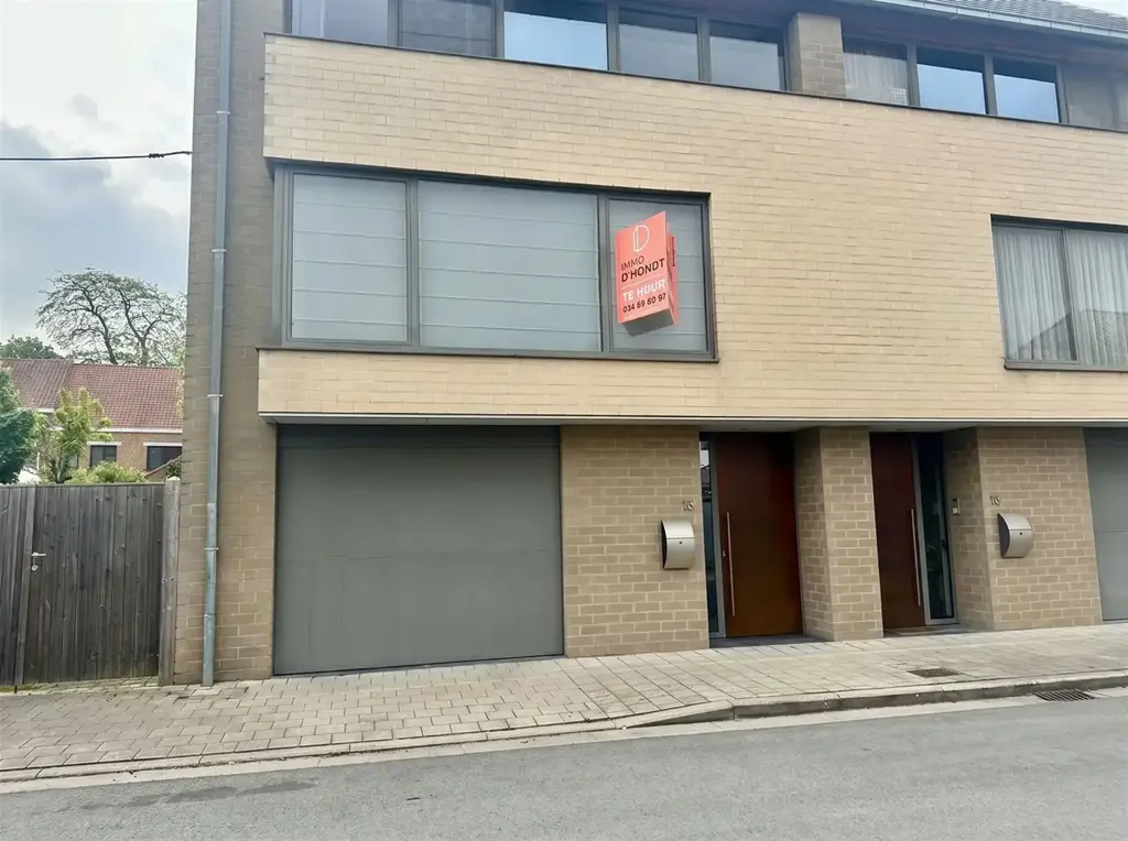 3-toaline maja asukohas OUDENAARDE